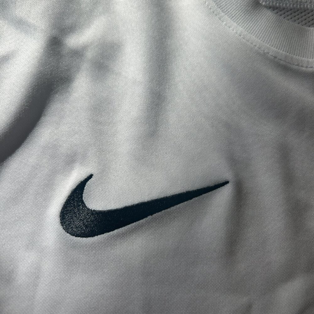 The Concept Club Nike Drifit Soccer Jersey Size XL - Picture 4 of 5